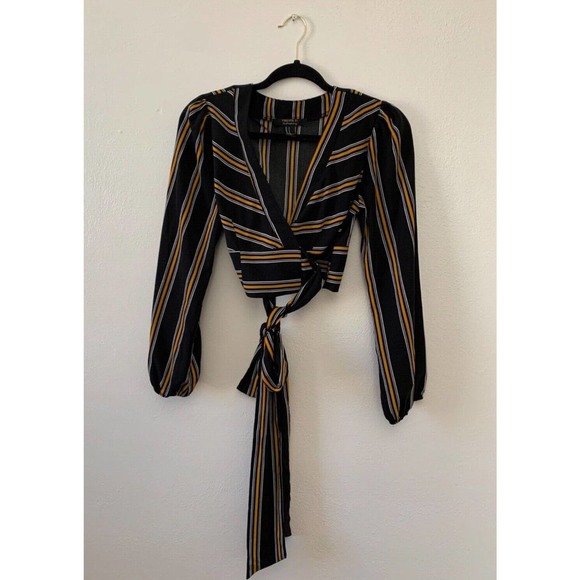 (K03) Forever 21 Cute Cropped Top (Wraps Around Waist ties In front) sz medium - Picture 4 of 5